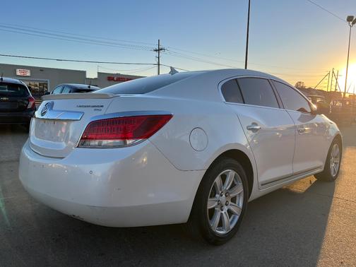 White 2011 Buick LaCrosse CXL