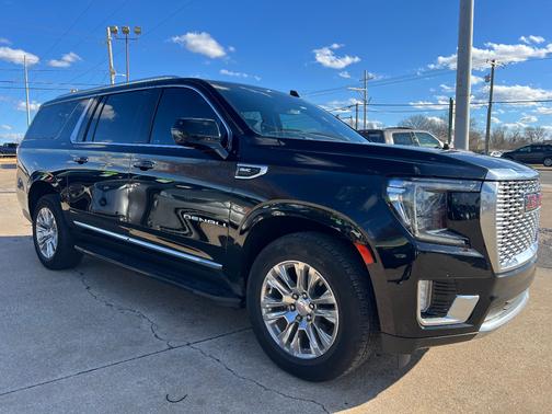 2022 GMC Yukon XL Denali