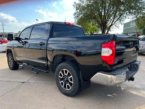 2018 Toyota Tundra SR5