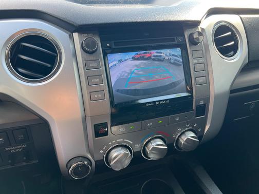 2018 Toyota Tundra SR5