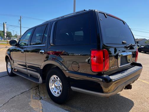 1999 Lincoln Navigator Base