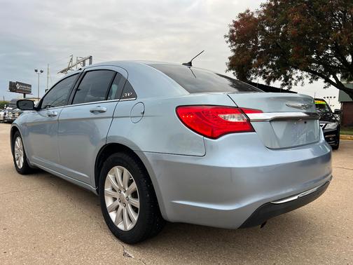 2012 Chrysler 200 Touring