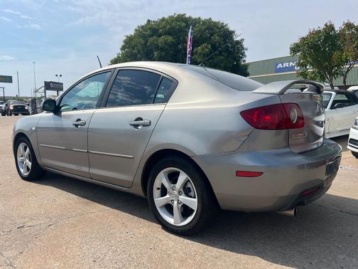 Grey 2006 Mazda Mazda3 i
