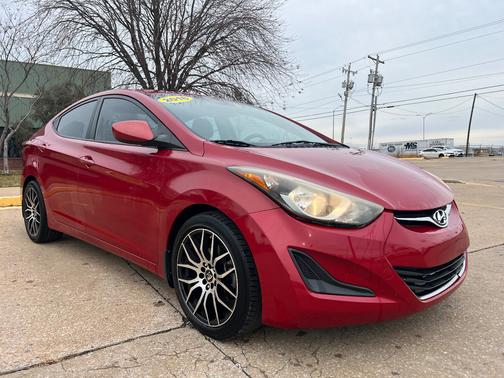 Red 2016 Hyundai ELANTRA SE