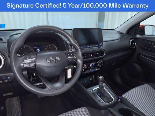 2022 Hyundai KONA SE