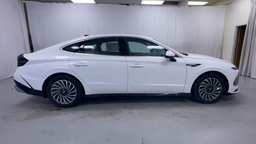 2024 Hyundai SONATA Hybrid SEL