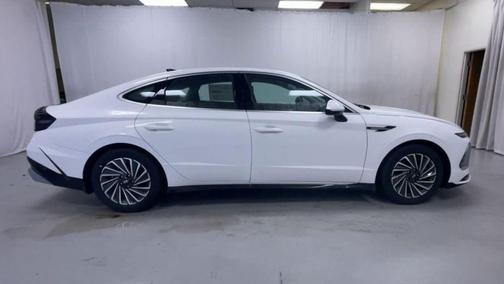 2024 Hyundai SONATA Hybrid SEL
