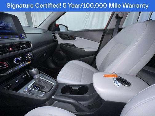 2022 Hyundai KONA SEL