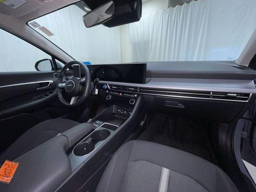 2024 Hyundai SONATA Hybrid SEL