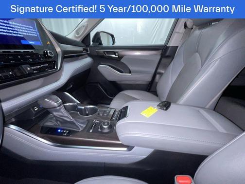 2022 Toyota Highlander Limited