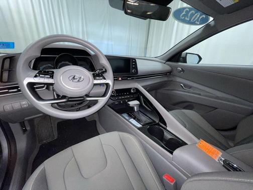 2023 Hyundai ELANTRA HEV Blue
