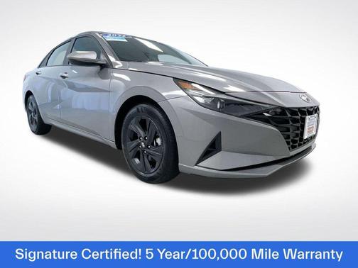 2022 Hyundai ELANTRA SEL