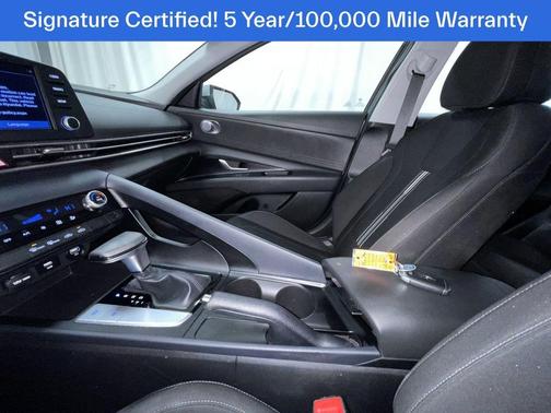 2022 Hyundai ELANTRA SEL