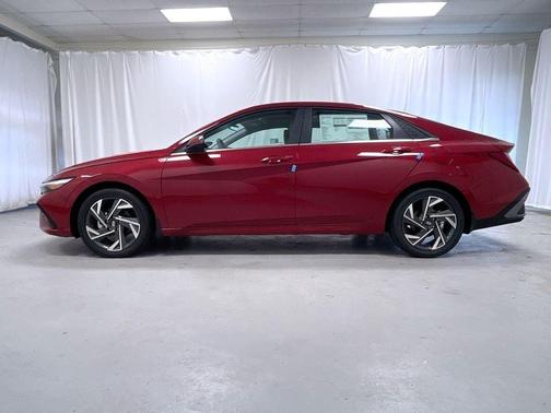 2025 Hyundai ELANTRA HEV Limited