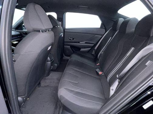 2025 Hyundai ELANTRA HEV SEL Sport