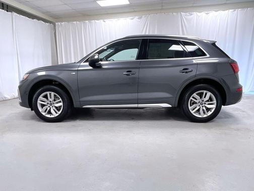 2022 Audi Q5 45 S line quattro Premium