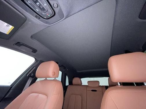 2022 Audi Q5 45 S line quattro Premium