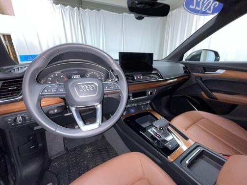 2022 Audi Q5 45 S line quattro Premium