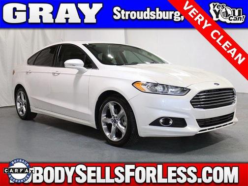 Photo 1 of 32 of 2014 Ford Fusion SE