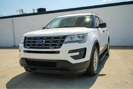 2017 Ford Explorer Base