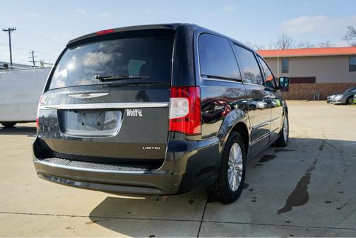 2013 Chrysler Town & Country Limited
