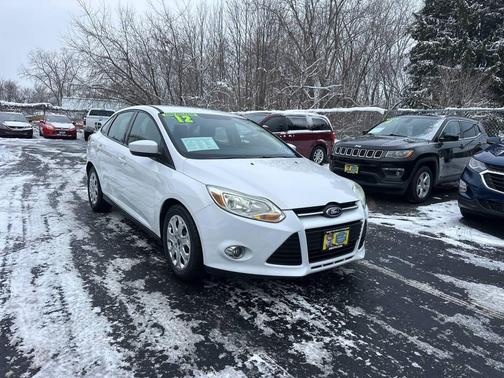 Black 2012 Ford Focus SE