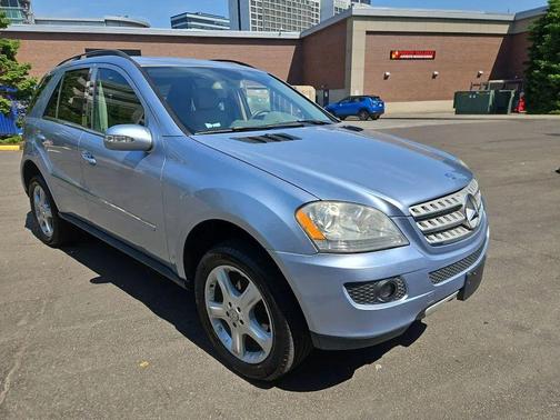 Blue 2008 Mercedes-Benz M-Class 4MATIC