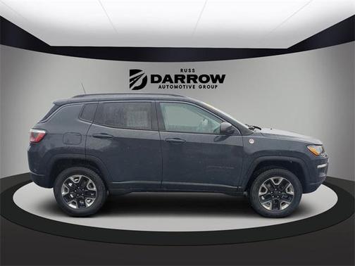 Photo 4 of 27 of 2018 Jeep Compass Trailhawk