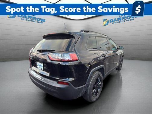 Diamond Black Crystal Pearlcoat 2023 Jeep Cherokee Altitude