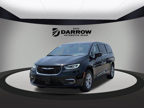 2025 Chrysler Pacifica L