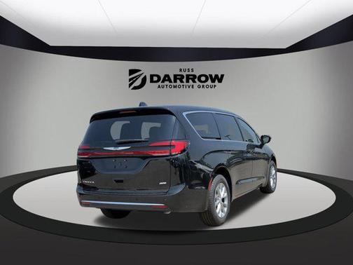 2025 Chrysler Pacifica L