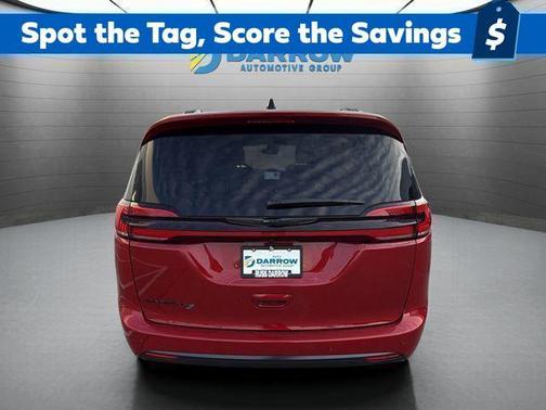 Red Hot Pearlcoat 2026 Chrysler Pacifica L