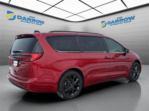 2026 Chrysler Pacifica L