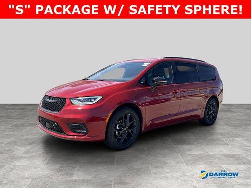 Red Hot Pearlcoat 2026 Chrysler Pacifica L
