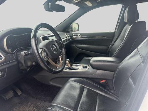 Bright White Clearcoat 2017 Jeep Grand Cherokee Overland