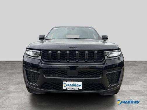 Diamond Black Crystal Pearlcoat 2026 Jeep Grand Cherokee L Altitude