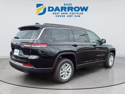 Diamond Black Crystal Pearlcoat 2026 Jeep Grand Cherokee L Altitude