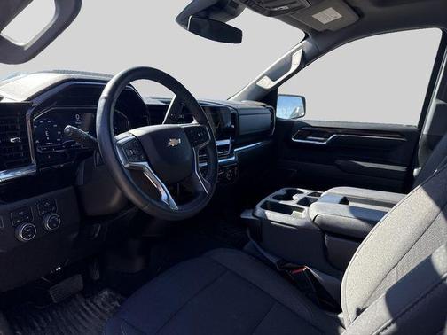 Sterling Gray Metallic 2024 Chevrolet Silverado 1500 LT
