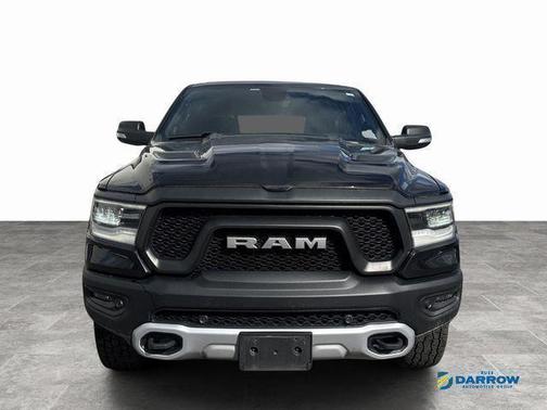 Diamond Black Crystal Pearlcoat 2019 RAM 1500 Rebel