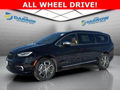 Diamond Black Crystal Pearlcoat 2026 Chrysler Pacifica L