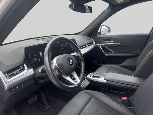 Alpine White 2023 BMW X1 xDrive28i