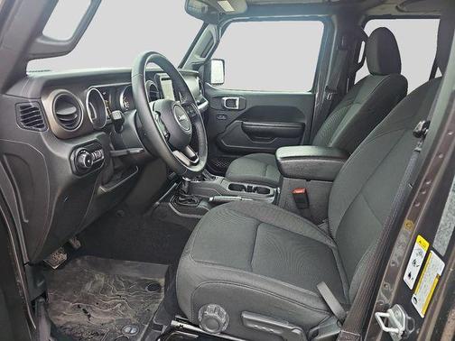 Granite Crystal Metallic Clearcoat 2018 Jeep Wrangler Unlimited Sport