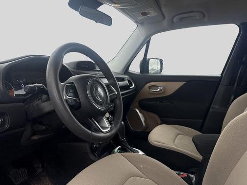 Commando 2015 Jeep Renegade Sport