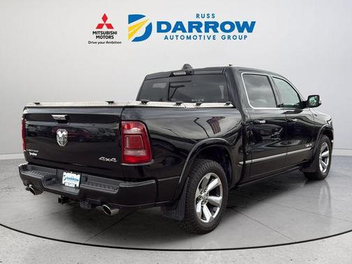 Diamond Black Crystal Pearlcoat 2022 RAM 1500 Limited