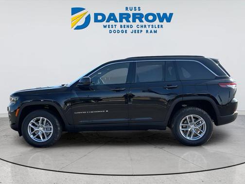 Diamond Black Crystal Pearlcoat 2026 Jeep Grand Cherokee Altitude