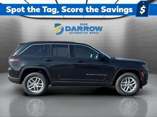 Diamond Black Crystal Pearlcoat 2026 Jeep Grand Cherokee Altitude