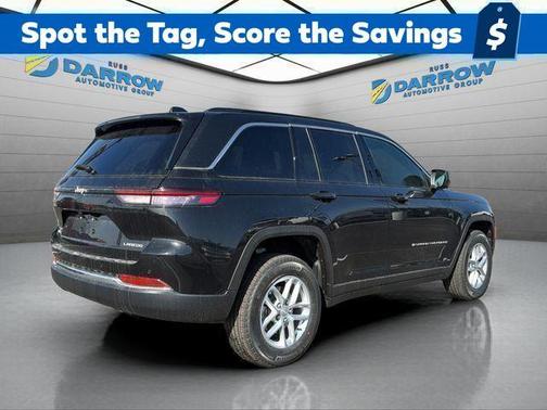 Diamond Black Crystal Pearlcoat 2026 Jeep Grand Cherokee Altitude