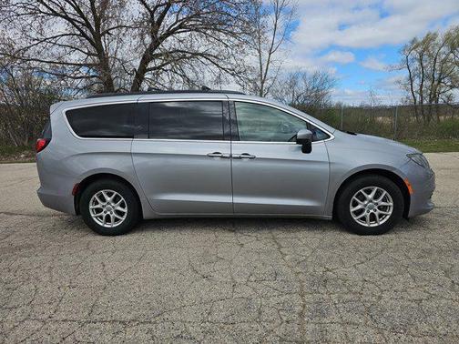 2020 Chrysler Voyager LXI