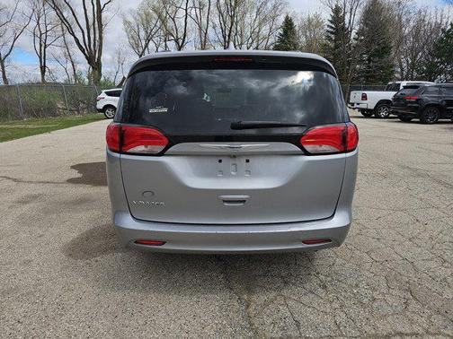 2020 Chrysler Voyager LXI
