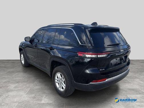 Diamond Black Crystal Pearlcoat 2023 Jeep Grand Cherokee Laredo